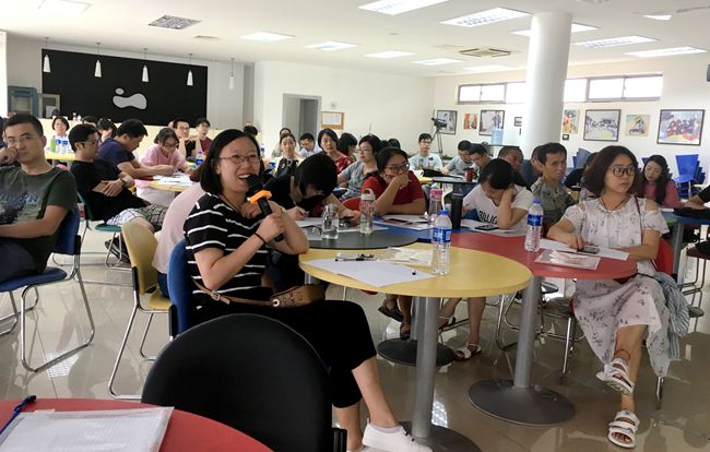 班主任们积极参与