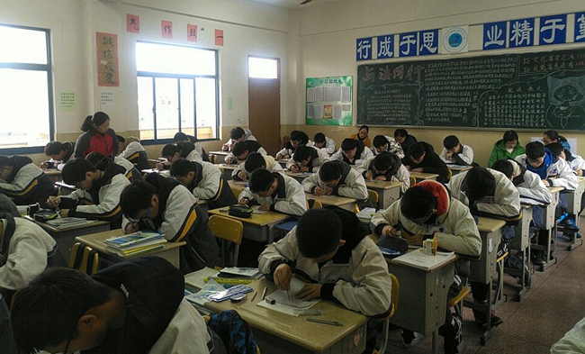 蒋加云老师上课中