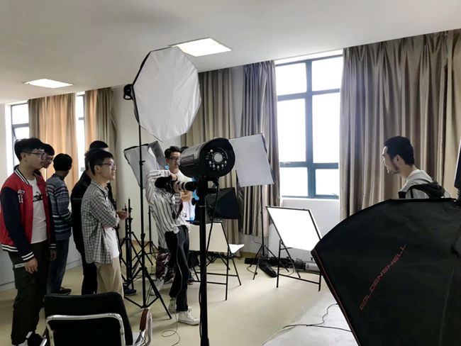 企业导师深入课堂（2）